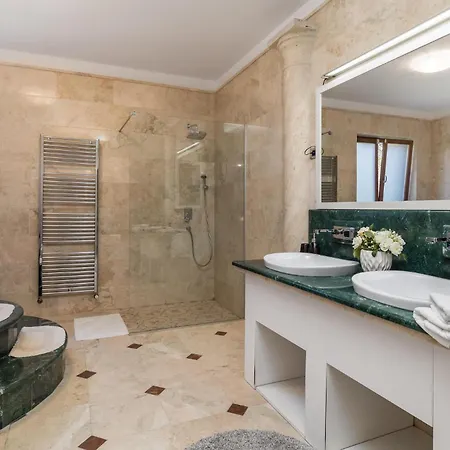 Holiday home Beautiful In With Wifi