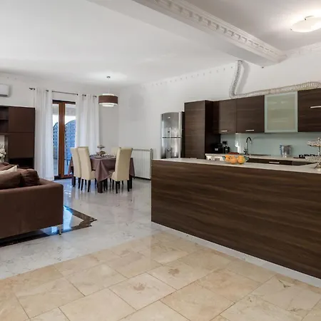 Holiday home Beautiful In With Wifi Veprinac